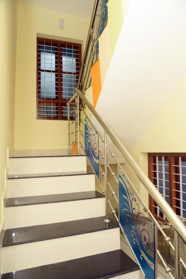 Madhav Mansion Beach Resort Varkala Exterior photo